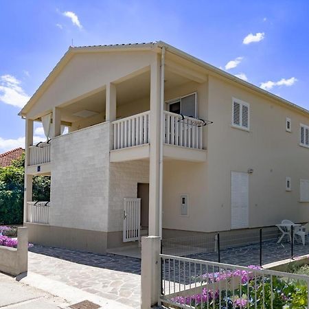 Apartments Juliet Orebic Bagian luar foto
