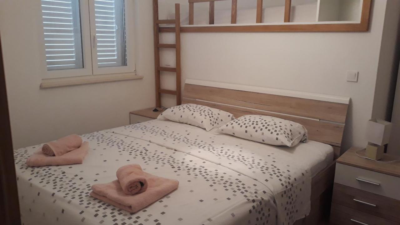 Apartments Juliet Orebic Bagian luar foto