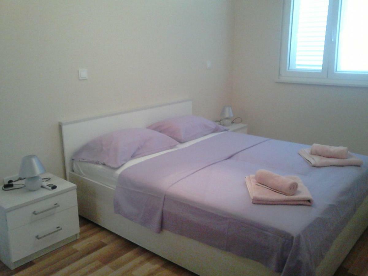 Apartments Juliet Orebic Bagian luar foto