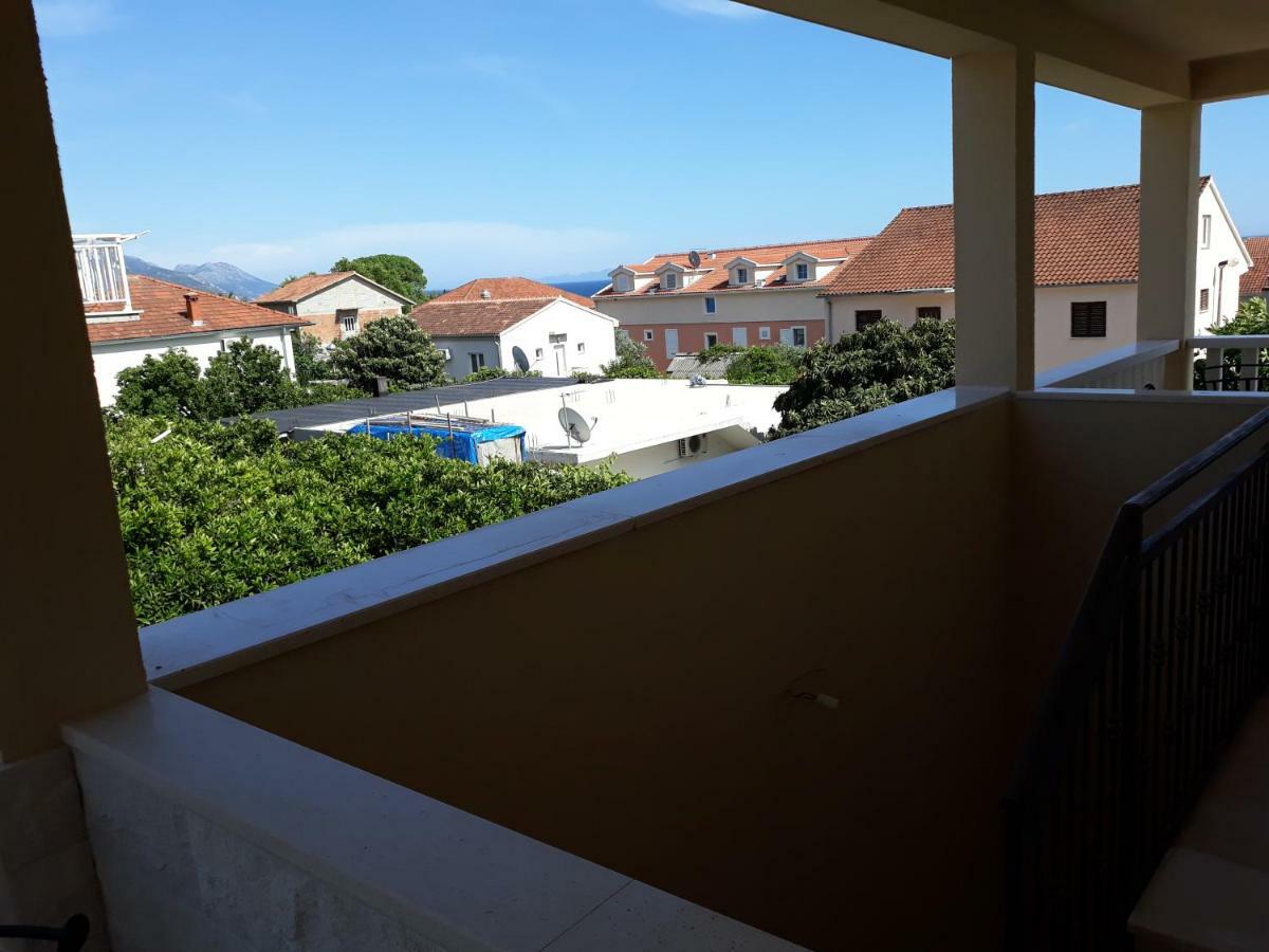 Apartments Juliet Orebic Bagian luar foto