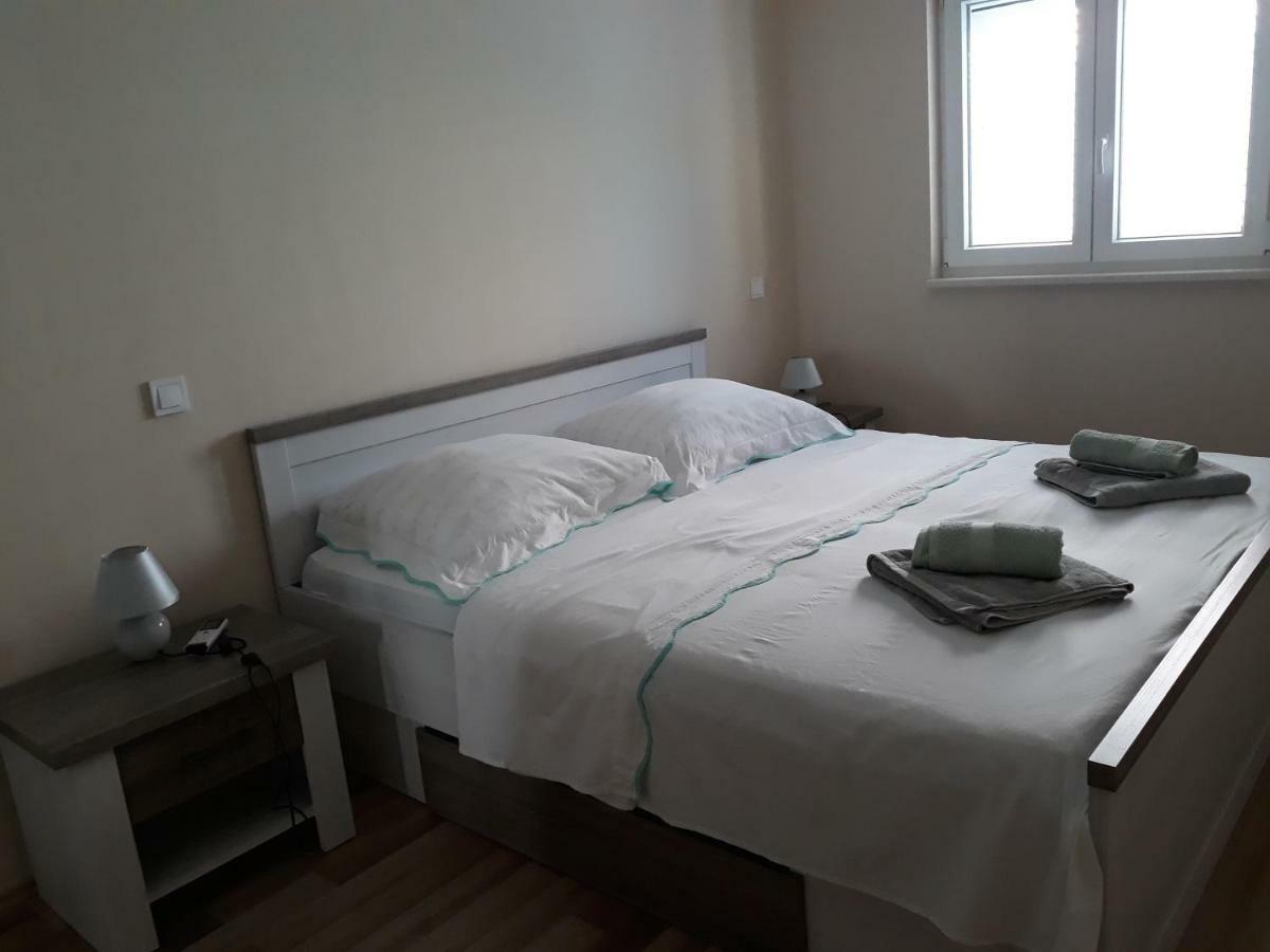 Apartments Juliet Orebic Bagian luar foto